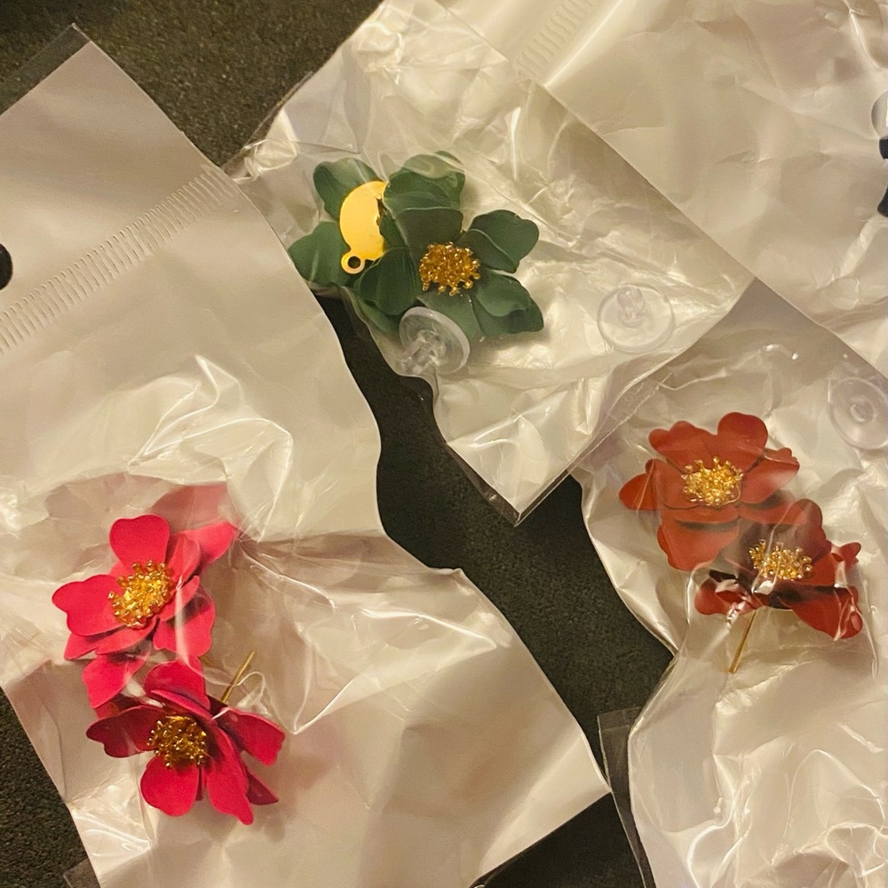 3 FOR $15!!! Set of 3 Pairs- Beautiful Orchid Post Earrings Never Opened